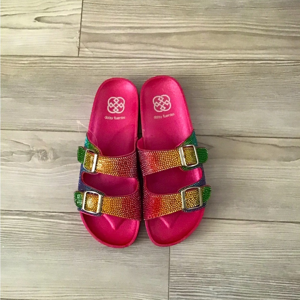 Daisy Fuentes Red and Pink Sandals with Gold Buckles